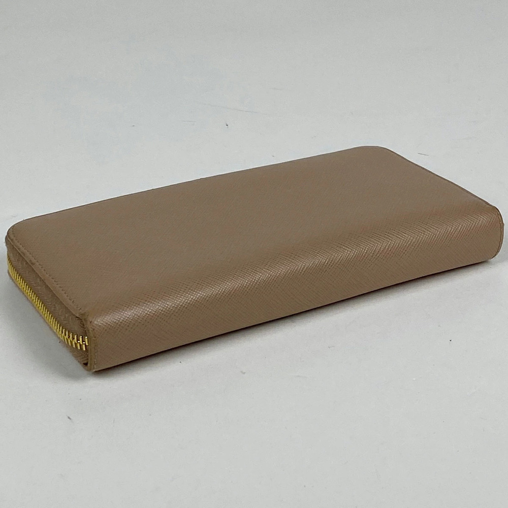 Prada Beige Wallet Plate Zip Leather Pink Round Long Tan Pink